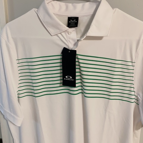 Oakley polo. Size S. Brand new. - Picture 2 of 3